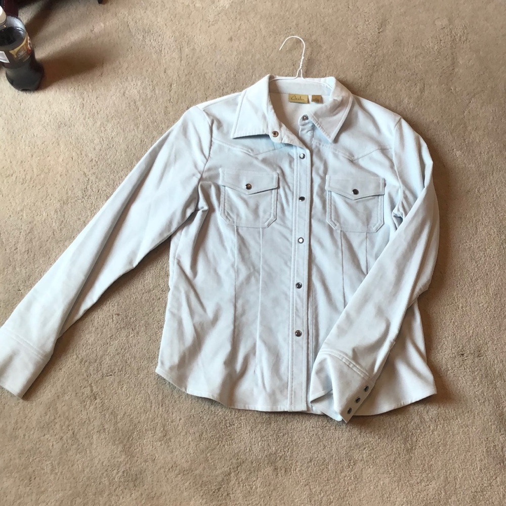 Women’s button up long sleeve